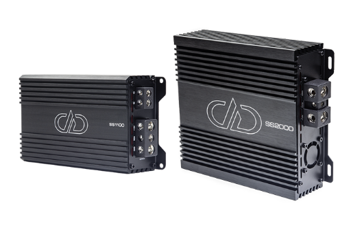 photo of ss1100 and ss2200 amplifiers side by side showing top heatsink logo and model name and side of power panel