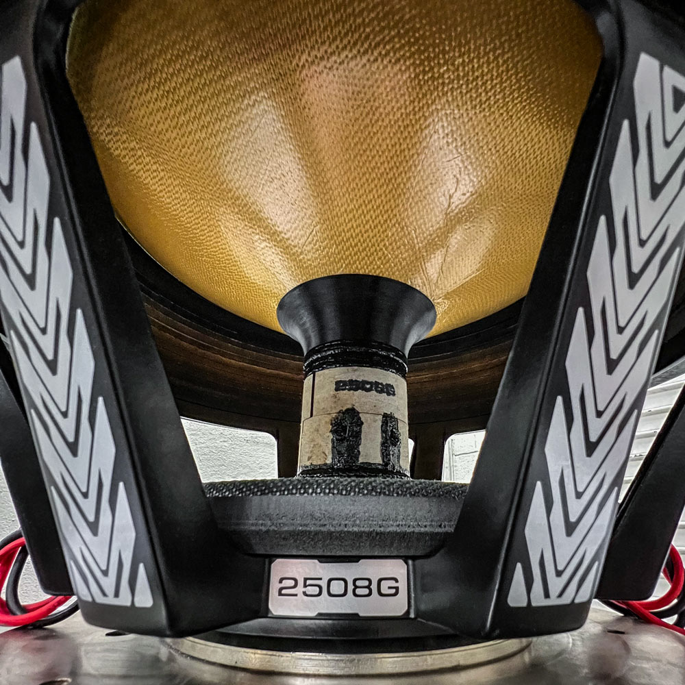 2508G - 8 Inch - Power Tuned 2500 Series Subwoofer - photo showing close up of voice coil and cone